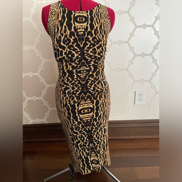 Cheetah dress - Picture 4 of 4